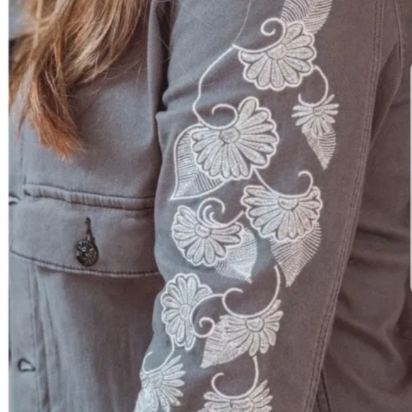 FABULOUS LuLaRoe jacket - Picture 2 of 8